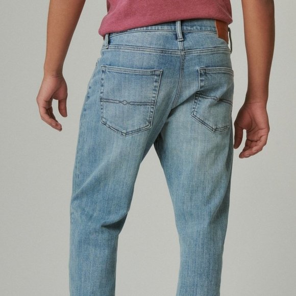 NWT 38x30 Lucky Brand Men's 410 Athletic Straight Premium Coolmax Stretch Jean - Picture 2 of 4